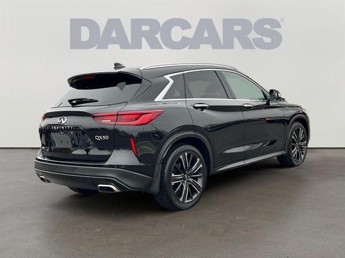 2022 INFINITI QX50 LUXE AWD