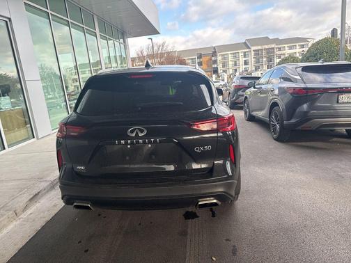 2022 INFINITI QX50 LUXE AWD