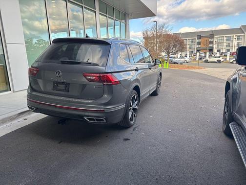 2024 Volkswagen Tiguan 2.0T SEL R-Line 4MOTION