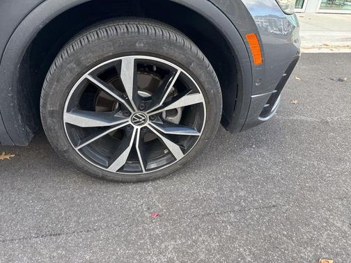 2024 Volkswagen Tiguan 2.0T SEL R-Line 4MOTION