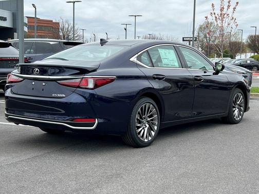 2025 Lexus ES 300h Ultra Luxury