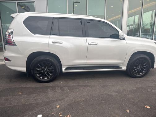 2023 Lexus GX 460 Premium