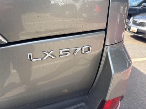 2017 Lexus LX 570 Base