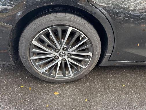 2025 Lexus ES 350 Base