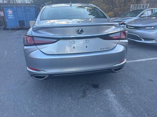 2024 Lexus ES 350 Base