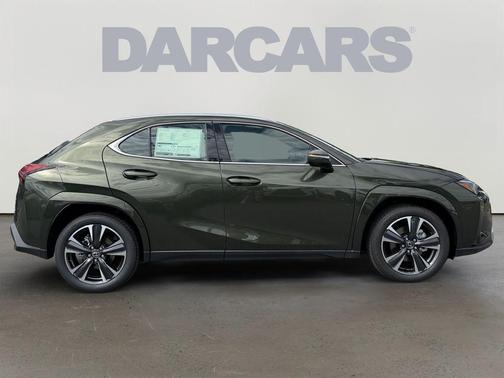 Nori Green Pearl 2026 Lexus UX 300h Premium