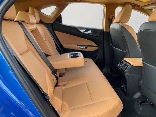 2026 Lexus NX 350h Premium