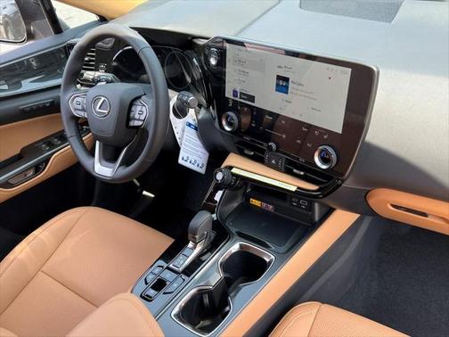 2025 Lexus NX 350h Premium
