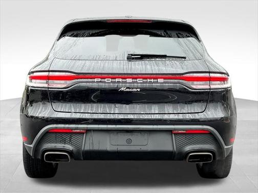 2023 Porsche Macan Base