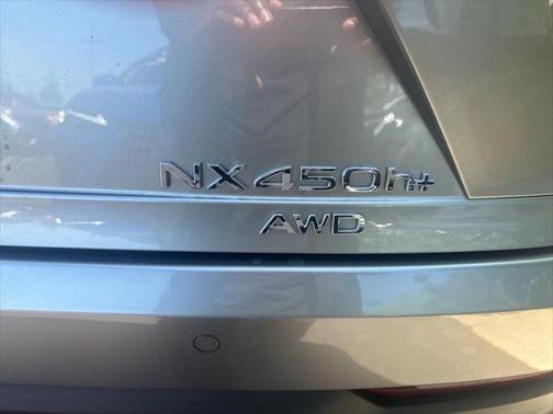 2025 Lexus NX 450h+ Luxury