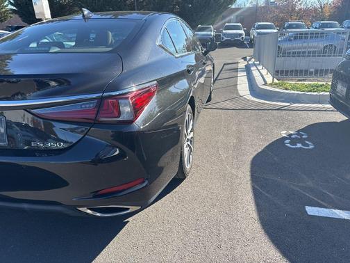 2019 Lexus ES 350 Base