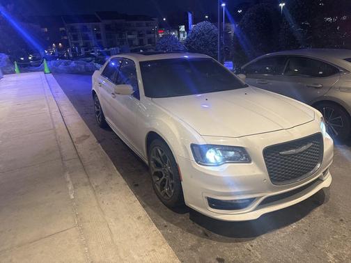 2018 Chrysler 300 S