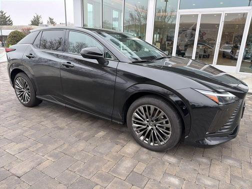 2023 Lexus RZ 450e Luxury