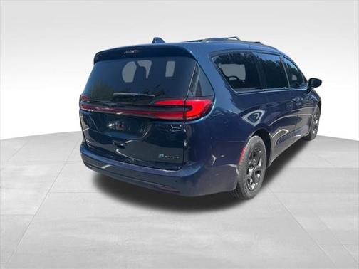 2021 Chrysler Pacifica Hybrid Touring L