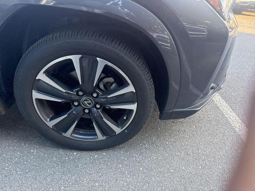 2024 Lexus UX 250h Base
