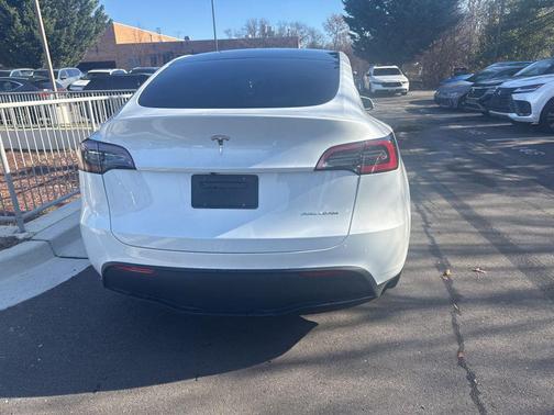 2023 Tesla Model Y Long Range Dual Motor All-Wheel Drive