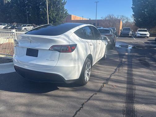 2023 Tesla Model Y Long Range Dual Motor All-Wheel Drive