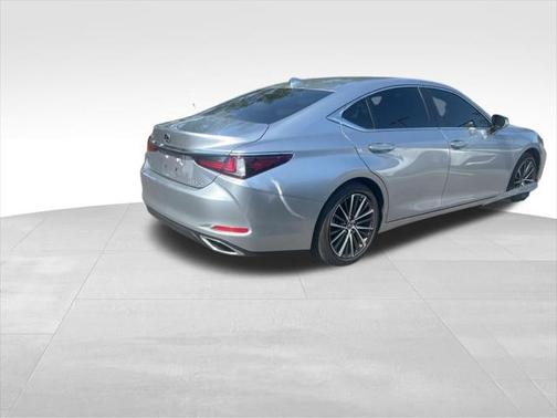 2025 Lexus ES 350 Base