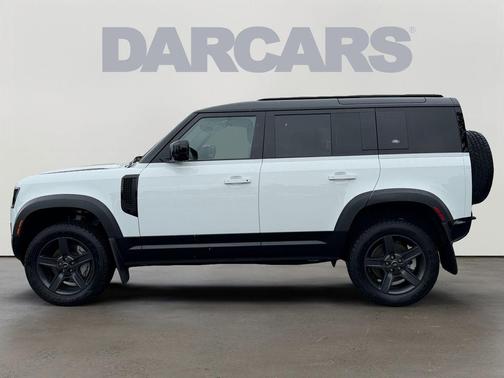 Fuji White 2023 Land Rover Defender 110 X-Dynamic SE