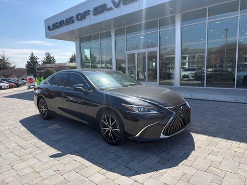 2024 Lexus ES 300h Base