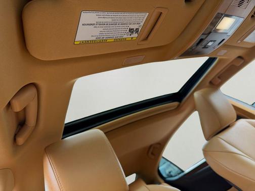 Caviar 2024 Lexus ES 300h Base