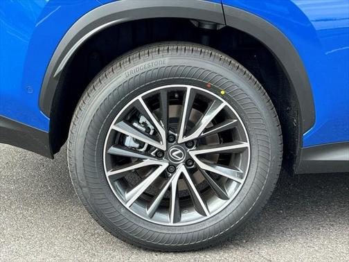 2025 Lexus NX 350h Luxury