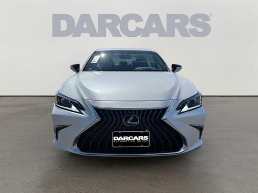 2025 Lexus ES 300h Luxury