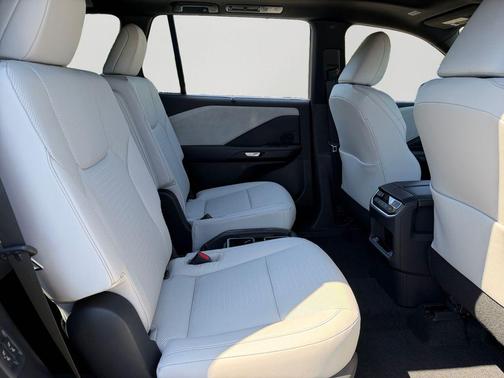 Wind Chill Pearl 2026 Lexus TX 350 Premium