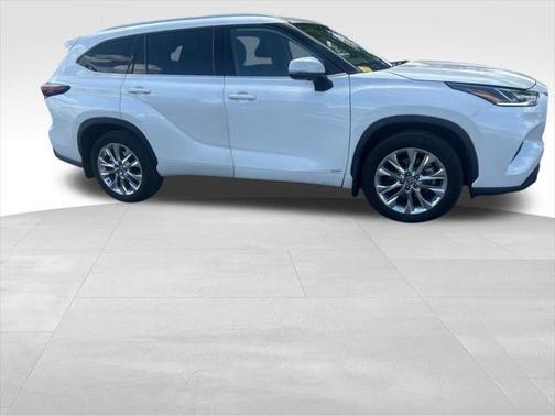 2024 Toyota Highlander Hybrid Limited