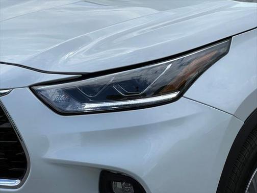 2024 Toyota Highlander Hybrid Limited