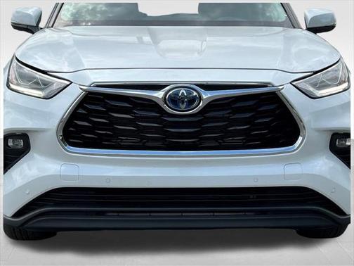 2024 Toyota Highlander Hybrid Limited
