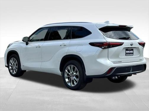 2024 Toyota Highlander Hybrid Limited