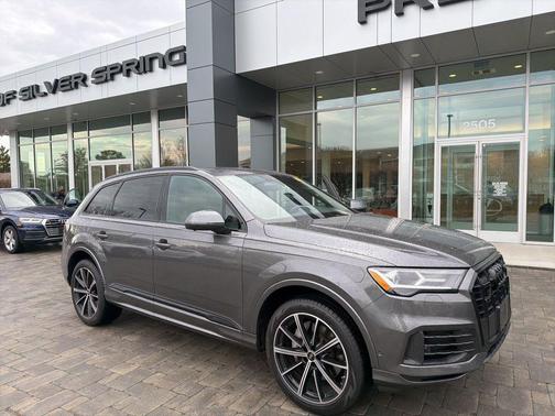 Samurai Gray Metallic 2022 Audi Q7 55 Premium Plus