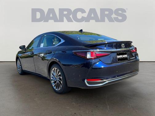 2025 Lexus ES 300h Luxury