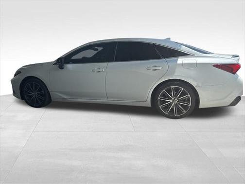 2019 Toyota Avalon XSE