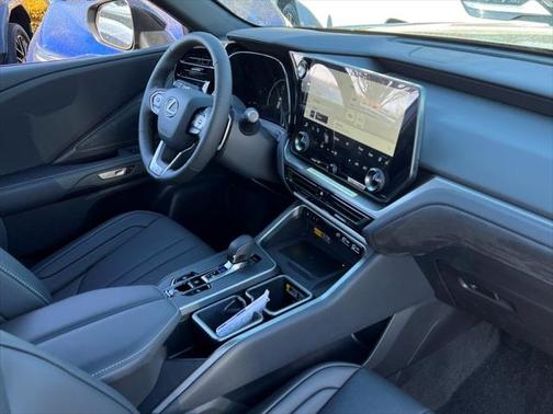 2025 Lexus TX 500h F SPORT Premium