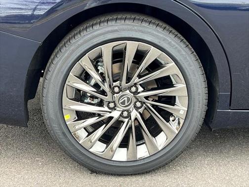 2025 Lexus ES 300h Ultra Luxury