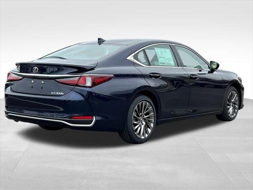 2025 Lexus ES 300h Ultra Luxury