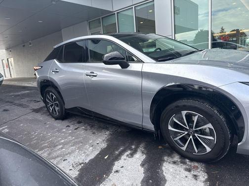 2025 Lexus RZ 450e Premium