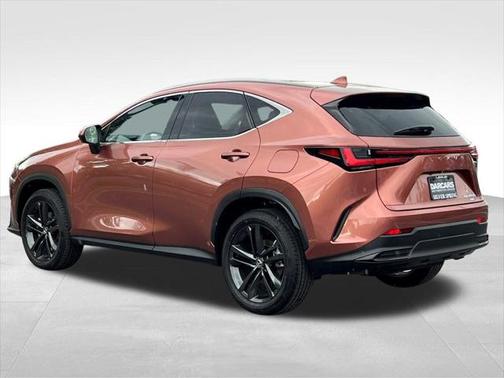 2025 Lexus NX 450h+ Luxury