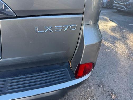 2019 Lexus LX 570 Base