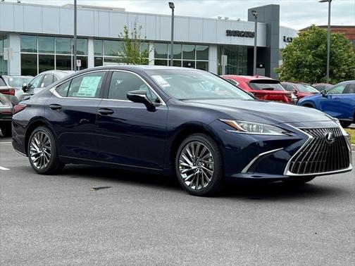 2025 Lexus ES 300h Luxury