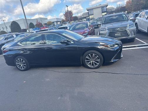 2019 Lexus ES 350 Base
