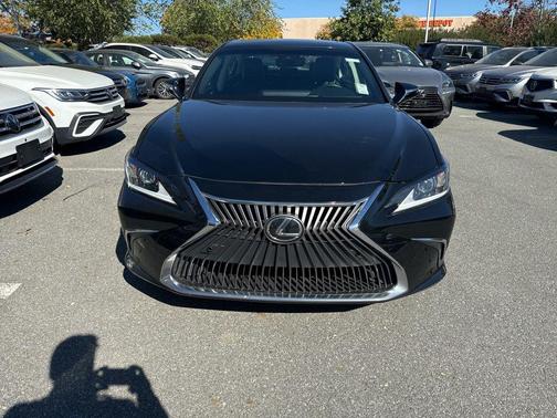 2019 Lexus ES 350 Base