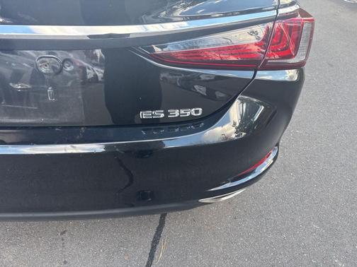 2019 Lexus ES 350 Base