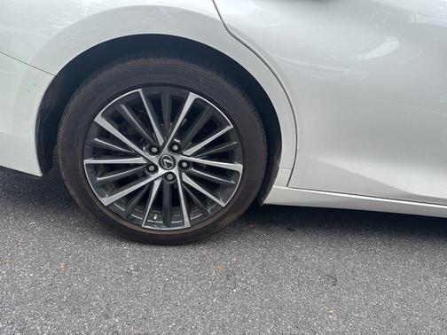 2025 Lexus ES 350 Base