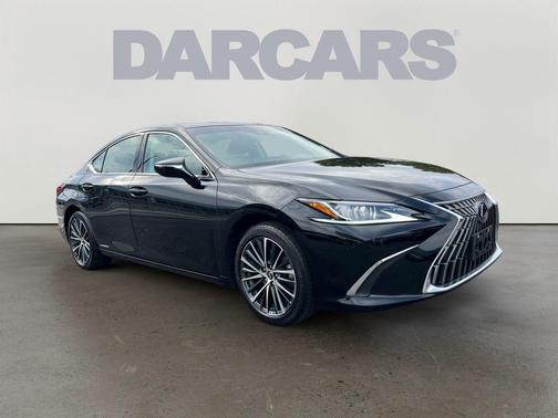 2022 Lexus ES 300h Base