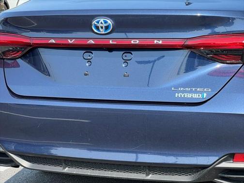 2020 Toyota Avalon Hybrid Limited