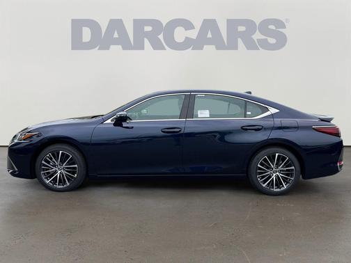 2025 Lexus ES 300h Base