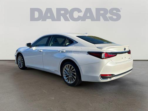 2019 Lexus ES 300h Luxury